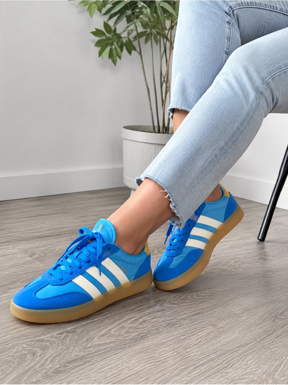 adidas Blue/White/Yellow Suede Low Top Gum Rubber Sneakers